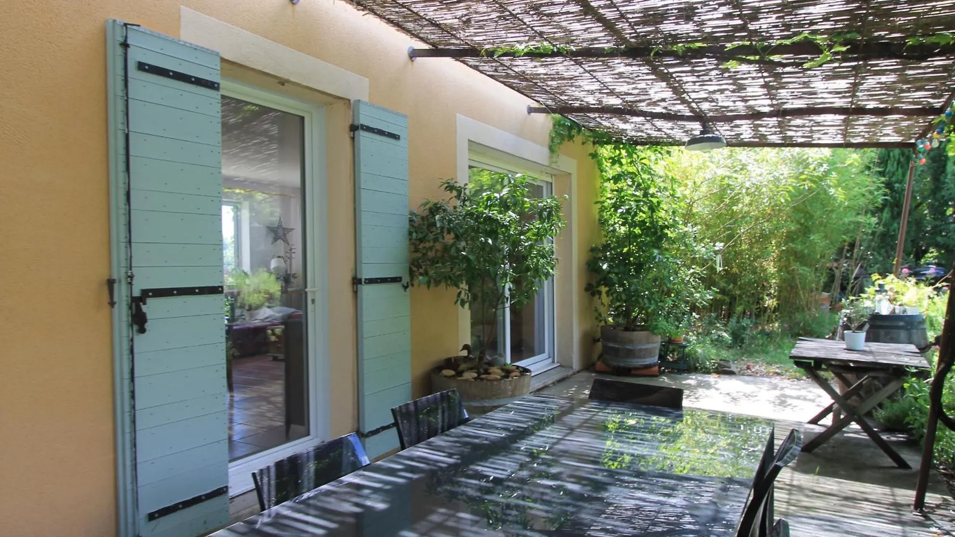 O Grand Air Villa Saint-Saturnin-les-Avignon 0*,  France