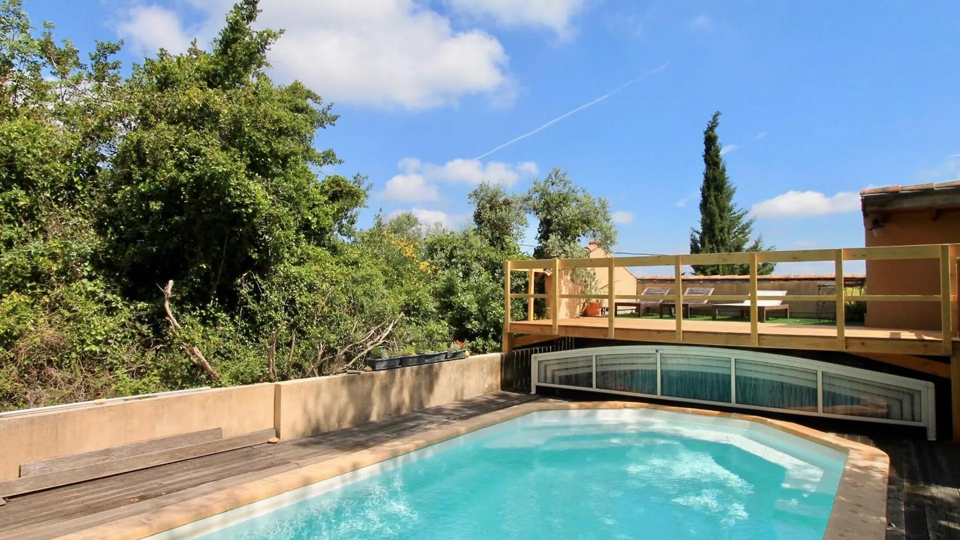 O Grand Air Villa Saint-Saturnin-les-Avignon France
